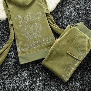 Juicy Couture green velour rhinestone tracksuit size M